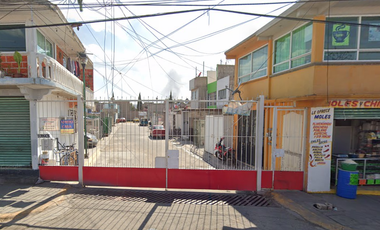 CASA DE RECUPERACIÓN BANCARIA EN CTO. DE MIRAMONTES, FRACC.REAL DE COSTITLAN I, CHICOLOAPAN, EDO MEX. ¡NO SE ACEPTAN CRÉDITOS!