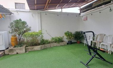 casa de venta en manta urbanizacion metropolis L/F