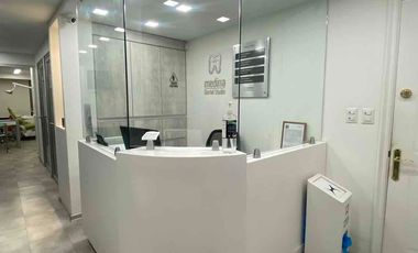Arriendo Consulta  Dental por jornadas totalmente  Equipada 1 Oriente entre 3 y 4 Norte con 1 estacionamiento