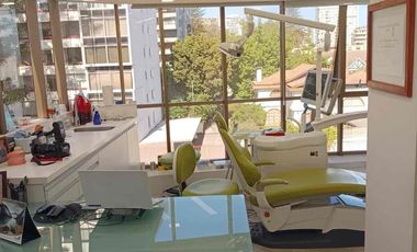 Arriendo Consulta  Dental por jornadas totalmente  Equipada 1 Oriente entre 3 y 4 Norte con 1 estacionamiento
