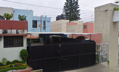 EXCELENTE OPORTUNIDAD DE ADQUIRIR ESTE INMUEBLE A UN PRECIO ACCESIBLE!!