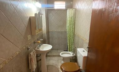Venta de casa de 2 dormitorios en Barrio Industrial