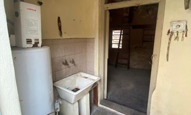 Venta de casa de 2 dormitorios en Barrio Industrial