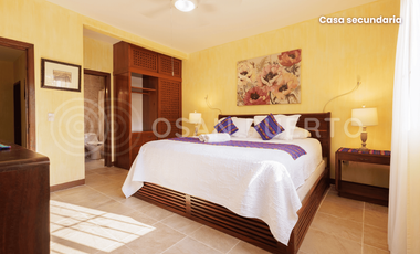 Residencia Dual de Lujo en Punta Zicatela: Dos Espacios, Una Vida Exclusiva