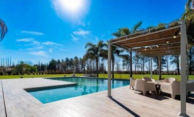 Venta de Casa de 4 dormitorios en Los Raigales-Roldán