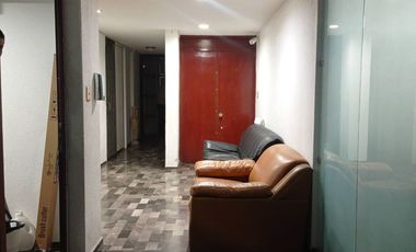 VENDO CASA IDEAL PARA OFICINAS, CONSULTORIOS, ESCUELA O COMO VIVIENDA EN LA ENTRADA A EL FRACCIONAMIENTO IZCALI ECATEPEC SAN CRISTOBAL CENTRO