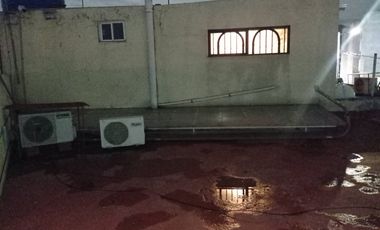 VENDO CASA IDEAL PARA OFICINAS, CONSULTORIOS, ESCUELA O COMO VIVIENDA EN LA ENTRADA A EL FRACCIONAMIENTO IZCALI ECATEPEC SAN CRISTOBAL CENTRO