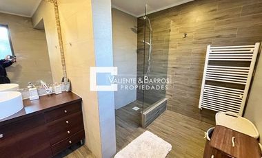 CASA EN VENTA EN LOMAS DE NOGALES MACHALI