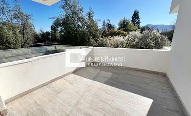 CASA EN VENTA EN LOMAS DE NOGALES MACHALI