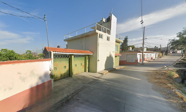 CASA CON EXCELENTE OPORTUNIDAD DE MEJORAR TU PATRIMONIO!!