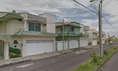 Hermosa casa en remate en Costa de Oro, Veracruz