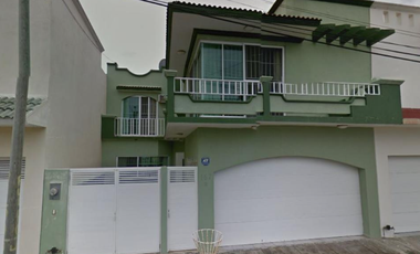 Hermosa casa en remate en Costa de Oro, Veracruz
