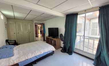 SE VENDE CASA EN VIA PRINCIPAL DE CORALES.