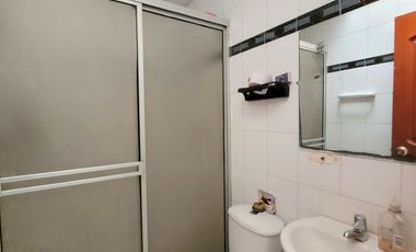 SE VENDE CASA EN VIA PRINCIPAL DE CORALES.