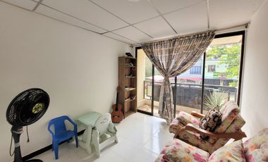 SE VENDE CASA EN VIA PRINCIPAL DE CORALES.