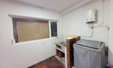 SE VENDE CASA EN VIA PRINCIPAL DE CORALES.