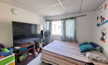 SE VENDE CASA EN VIA PRINCIPAL DE CORALES.