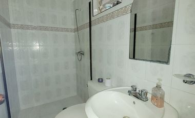 SE VENDE CASA EN VIA PRINCIPAL DE CORALES.