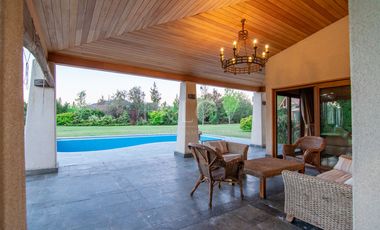 Gran Parcela En Exclusivo Condominio En Calera De Tango, Rm