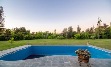 Gran Parcela En Exclusivo Condominio En Calera De Tango, Rm