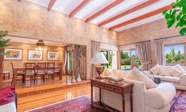 Gran Parcela En Exclusivo Condominio En Calera De Tango, Rm