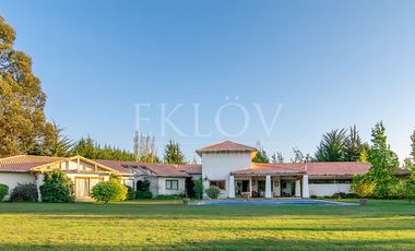 Gran Parcela En Exclusivo Condominio En Calera De Tango, Rm