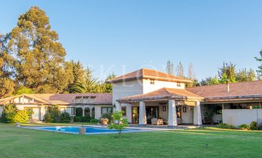 Gran Parcela En Exclusivo Condominio En Calera De Tango, Rm