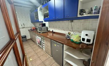 Propiedad comercial 2 pisos, sector República