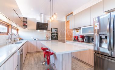 Casa Con Vista Al Mar En Mantagua 3d Y Gran Jardín