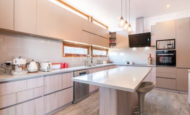 Casa Con Vista Al Mar En Mantagua 3d Y Gran Jardín