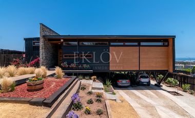 Casa Con Vista Al Mar En Mantagua 3d Y Gran Jardín