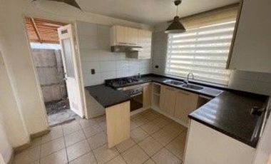 Casa aislada 3 dormitorios, Til-Til