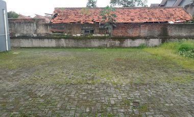 Disewakan  Tanah dan bangunan Ruko , Lokasi sangat strategis jarang ada  dipinggir jalan Raya