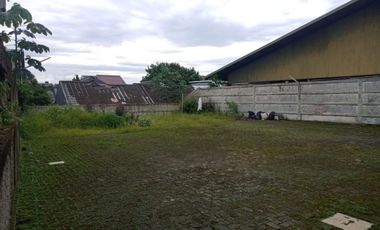 Disewakan  Tanah dan bangunan Ruko , Lokasi sangat strategis jarang ada  dipinggir jalan Raya