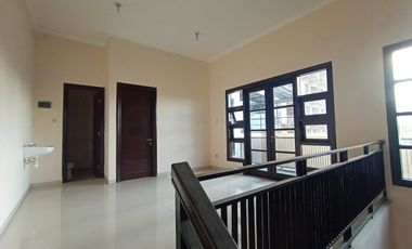 DIJUAL/SEWA RUMAH MANYAR KARTIKA SURABAYA