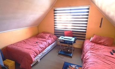 Casa de 2 Pisos Sector El Bosque $ 180.000.000.