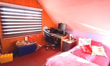 Casa de 2 Pisos Sector El Bosque $ 180.000.000.