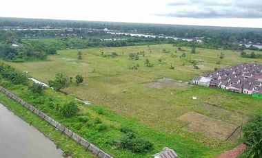 Tanah Luas  Sampai Sungai Kapuas