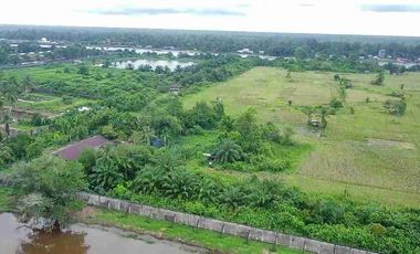 Tanah Luas  Sampai Sungai Kapuas