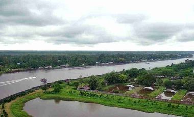 Tanah Luas  Sampai Sungai Kapuas