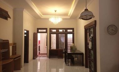 Dijual rumah Luas strategis di Seturan, kompleks Perumahan Ambarukmo Plaza Hotel (APH).