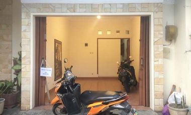 Dijual rumah Luas strategis di Seturan, kompleks Perumahan Ambarukmo Plaza Hotel (APH).