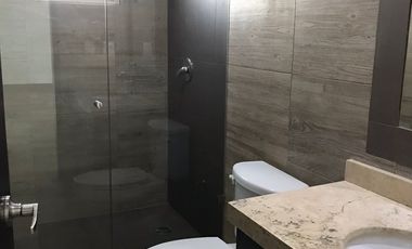 Departamento en Renta sin amueblar, 2 Recámaras, Fracc privado cerca de poliforum