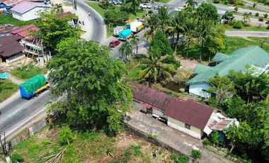 Tanah Tepi Jalan raya Adisucipto