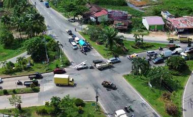 Tanah Tepi Jalan raya Adisucipto