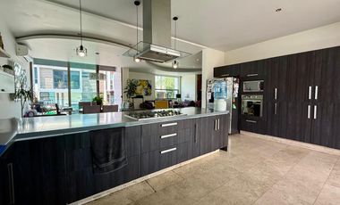 Residencia en Venta en Villa Verona Coto con Alberca