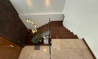Residencia en Venta en Villa Verona Coto con Alberca
