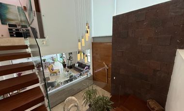 Residencia en Venta en Villa Verona Coto con Alberca