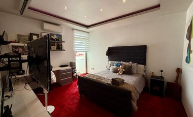 Residencia en Venta en Villa Verona Coto con Alberca