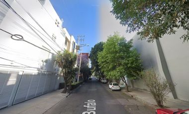 VENDO CASA EN LA COLONIA DEL VALLE, CIUDAD DE MÉXICO